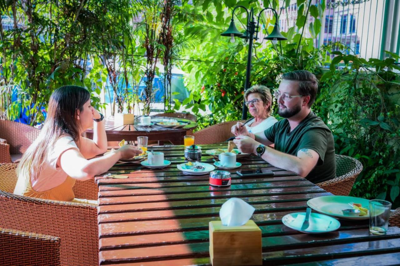 Kathmandu Prince Hotel מראה חיצוני תמונה