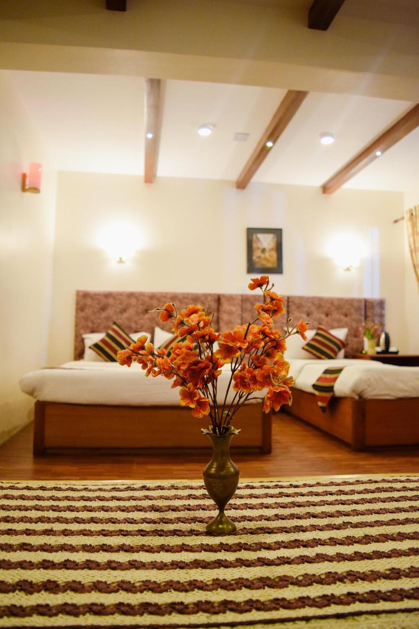 Kathmandu Prince Hotel מראה חיצוני תמונה