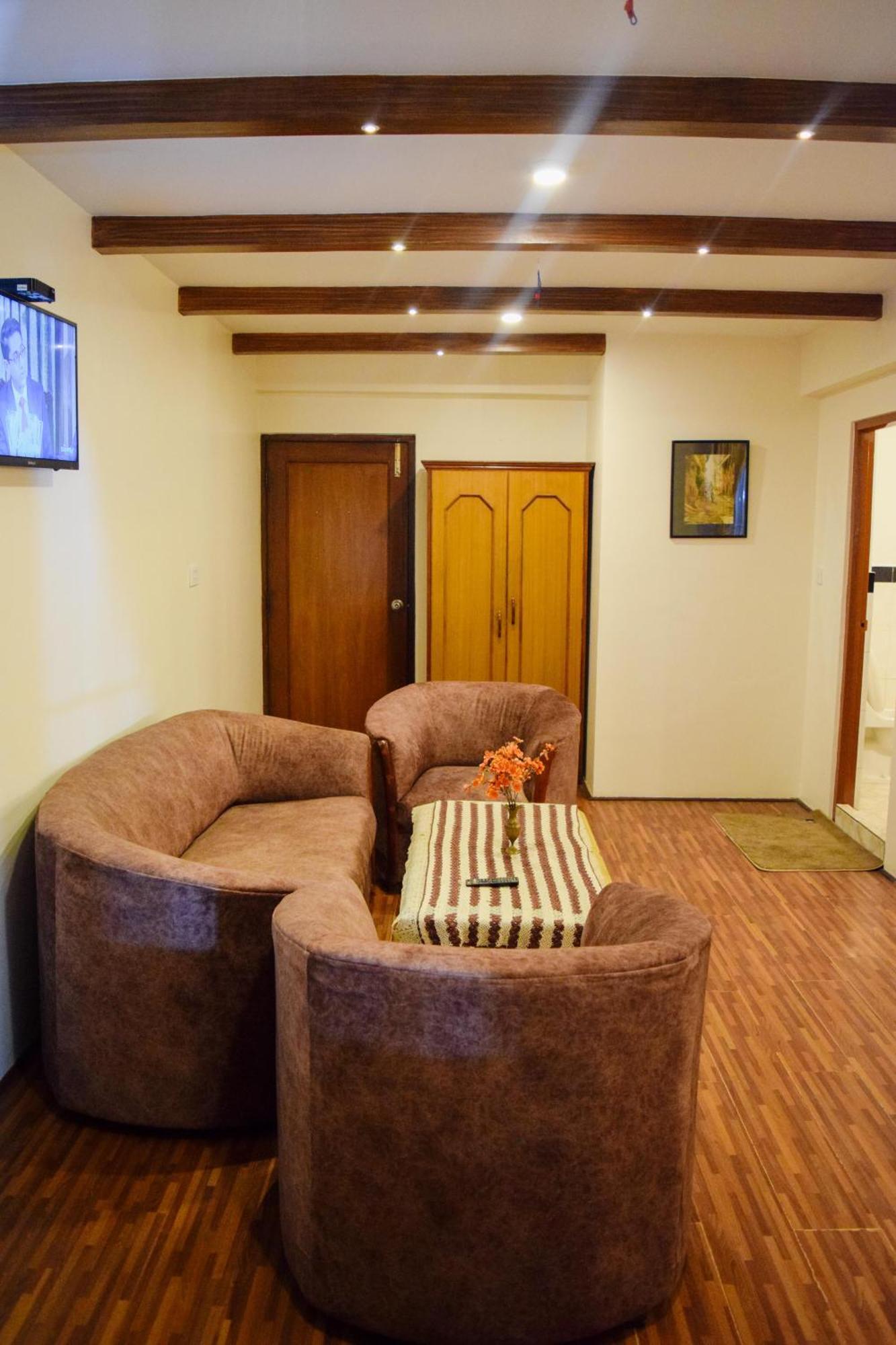 Kathmandu Prince Hotel מראה חיצוני תמונה