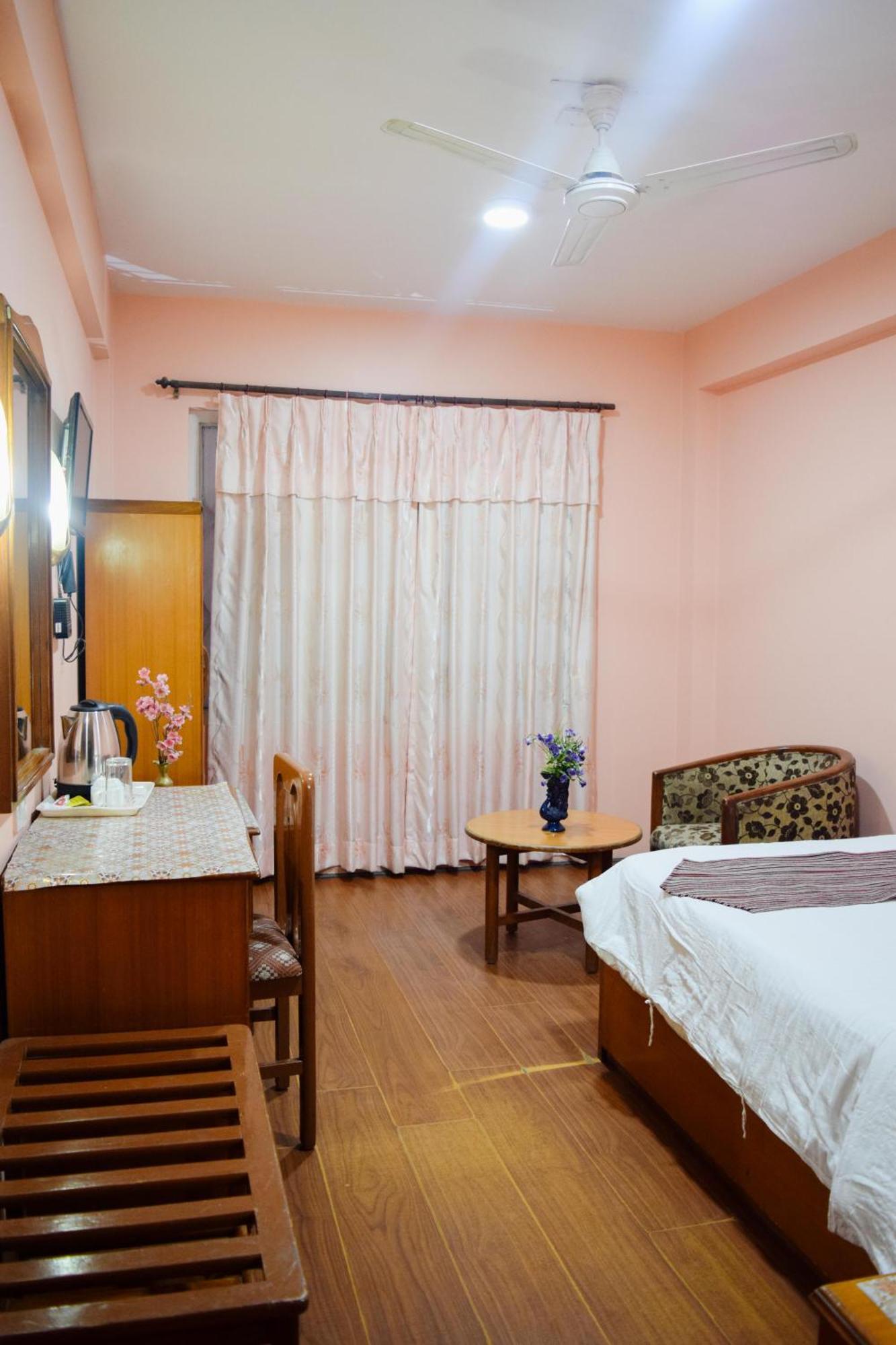 Kathmandu Prince Hotel מראה חיצוני תמונה