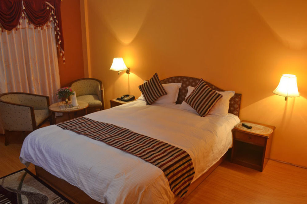 Kathmandu Prince Hotel מראה חיצוני תמונה
