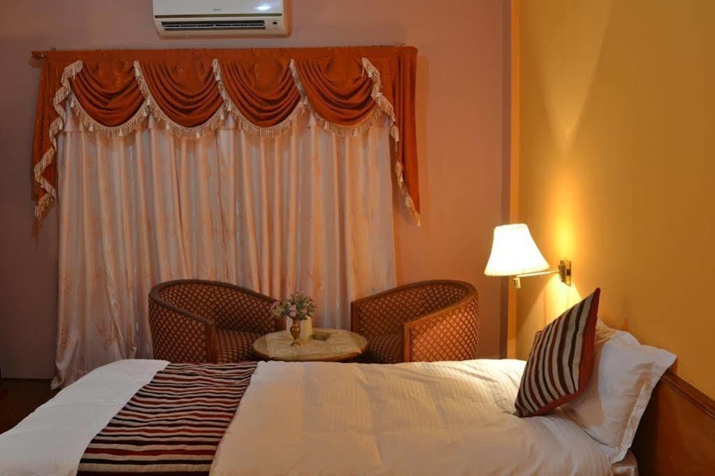 Kathmandu Prince Hotel מראה חיצוני תמונה